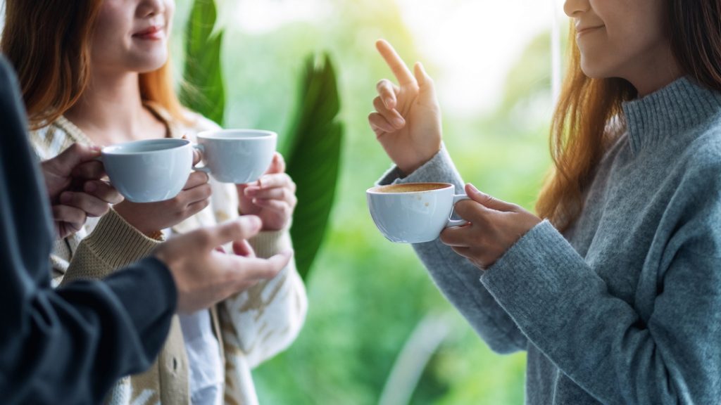 Заводить друзей во взрослом возрасте и легко, и сложно одновременно