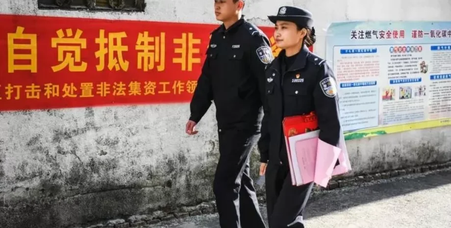 Тайные китайские полицейские пункты являются лишь одним из компонентов широкой китайской кампании по наблюдению и влиянию на США