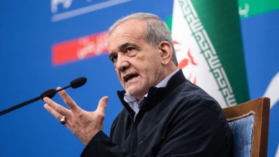 Президент Ирана заявляет, что Тегеран не стремится к созданию ядерного оружия