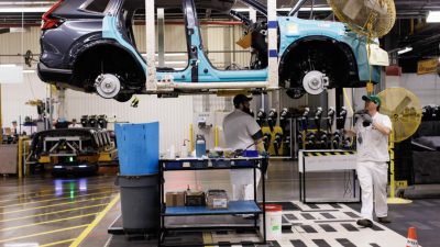 Генеральный директор Honda Canada заявил, что государственная политика снижает конкурентоспособность Канады.