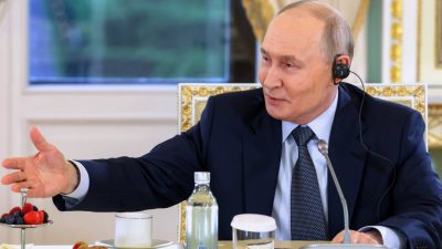 Путин заявил, что встреча с Зеленским «не имеет смысла»