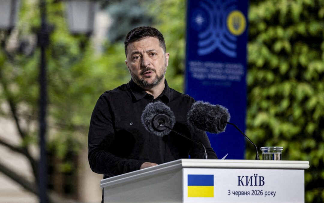 Зеленский заявил, что Украина нанесет упреждающий удар по военным объектам России