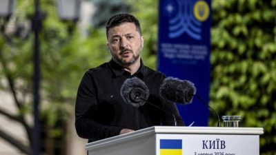 Зеленский заявил, что Украина нанесет упреждающий удар по военным объектам России