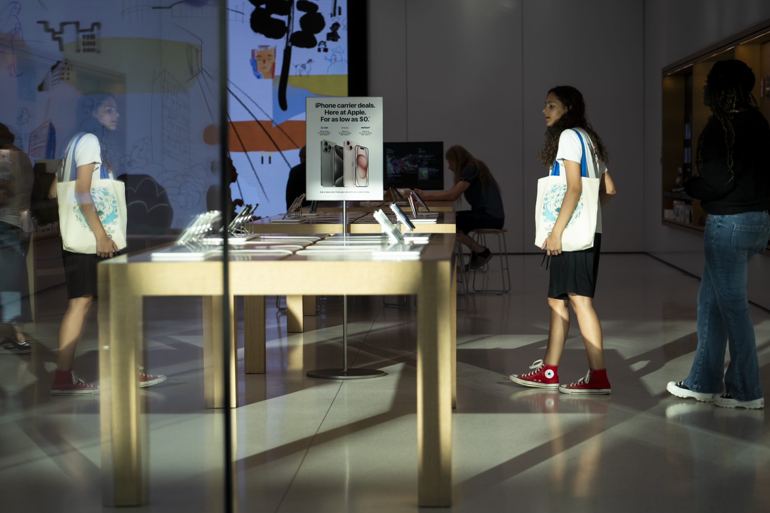 Магазин Apple Store в Колумбии, штат Мэриленд, 20 июня 2024 года. (Мадалина Василиу/The Epoch Times)
