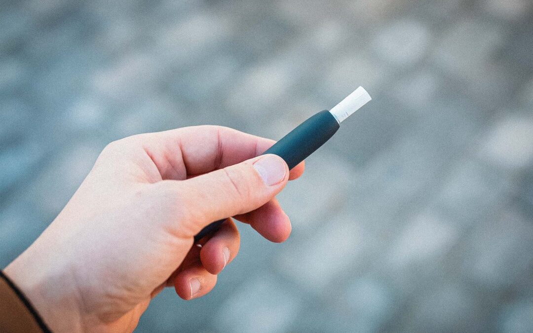 Скрытые опасности вейпинга: как электронные сигареты могут навредить легким и мозгу