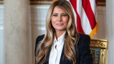 Первая леди Мелания Трамп содействует воссоединению с семьями пятой группе украинских и российских детей
