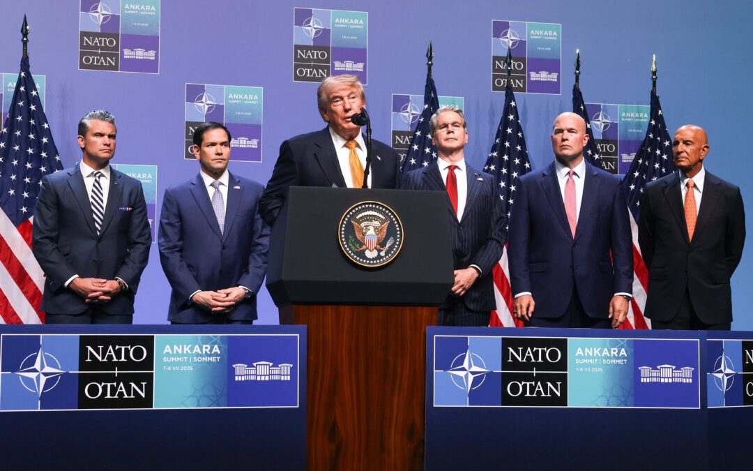 Трамп предупреждает о глобальном распространении коммунизма на саммите НАТО