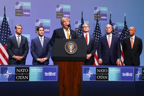 Президент Дональд Трамп проводит пресс-конференцию в президентском комплексе Бештепе во время саммита НАТО в Анкаре, Турция, 8 июля 2026 года. (Burak Kara/Getty Images) | Epoch Times Media
