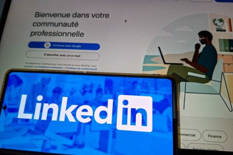 Иллюстрация LinkedIn, французской онлайн-социальной сети для профессионалов, 5 мая 2026 года. (Риккардо Милани/Ханс Лукас/AFP через Getty Images) | Epoch Times Media