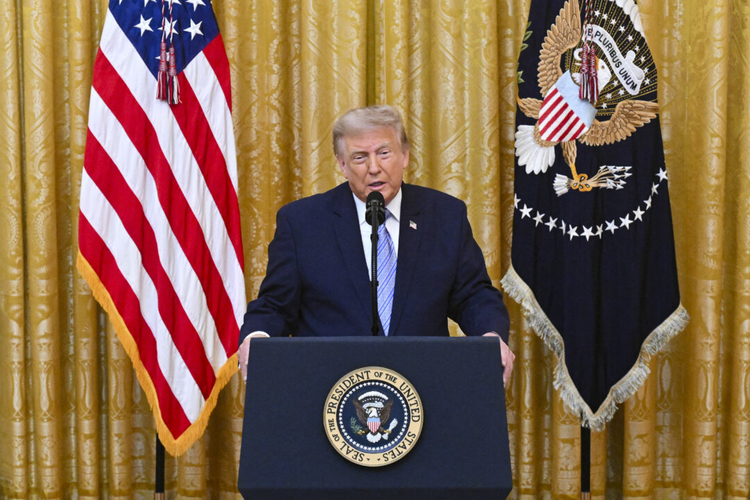 16 июля 2026 года президент Дональд Трамп выступил с обращением к нации из Восточного зала Белого дома. (Саул Лоб/Pool/AFP via Getty Images) | Epoch Times Media
