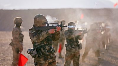 КПК запретила продажу списанной военной техники, ссылаясь на угрозы безопасности
