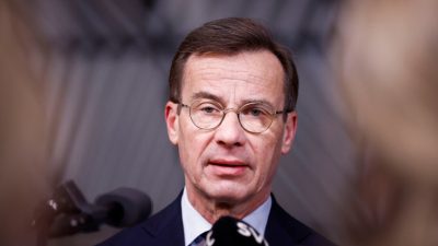 Премьер-министр Швеции назвал амнистию для нелегальных иммигрантов в Испании «очень плохой идеей»
