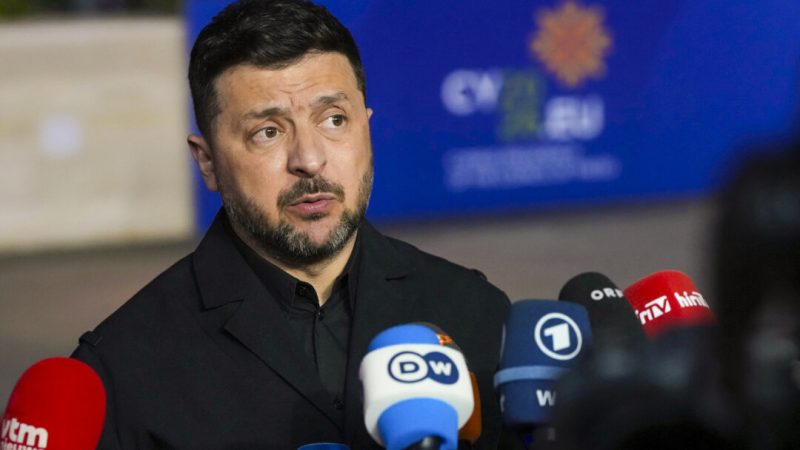 Украина отвоевала 288 квадратных миль территории, принадлежащей ей в ходе операций в этом году, заявил Зеленский