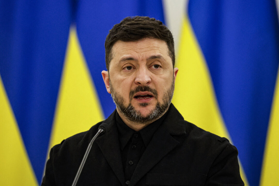 Президент Украины Владимир Зеленский выступает на совместной пресс-конференции с президентом Литвы и президентом Польши после участия в мероприятиях, посвященных годовщине восстания 1863 года, в Вильнюсе, Литва, 25 января 2026 года. (Петрас Малукас/AFP via Getty Images) | Epoch Times Media