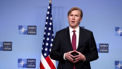 Пентагон заявляет, что США наращивают военные усилия в Азии
